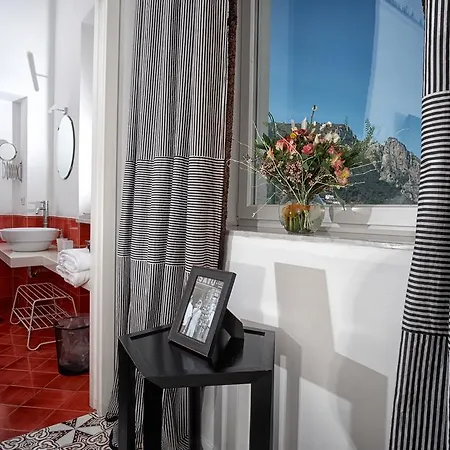 アフィッタカメレ ドルチェ ヴィータ ゲストハウス 4*